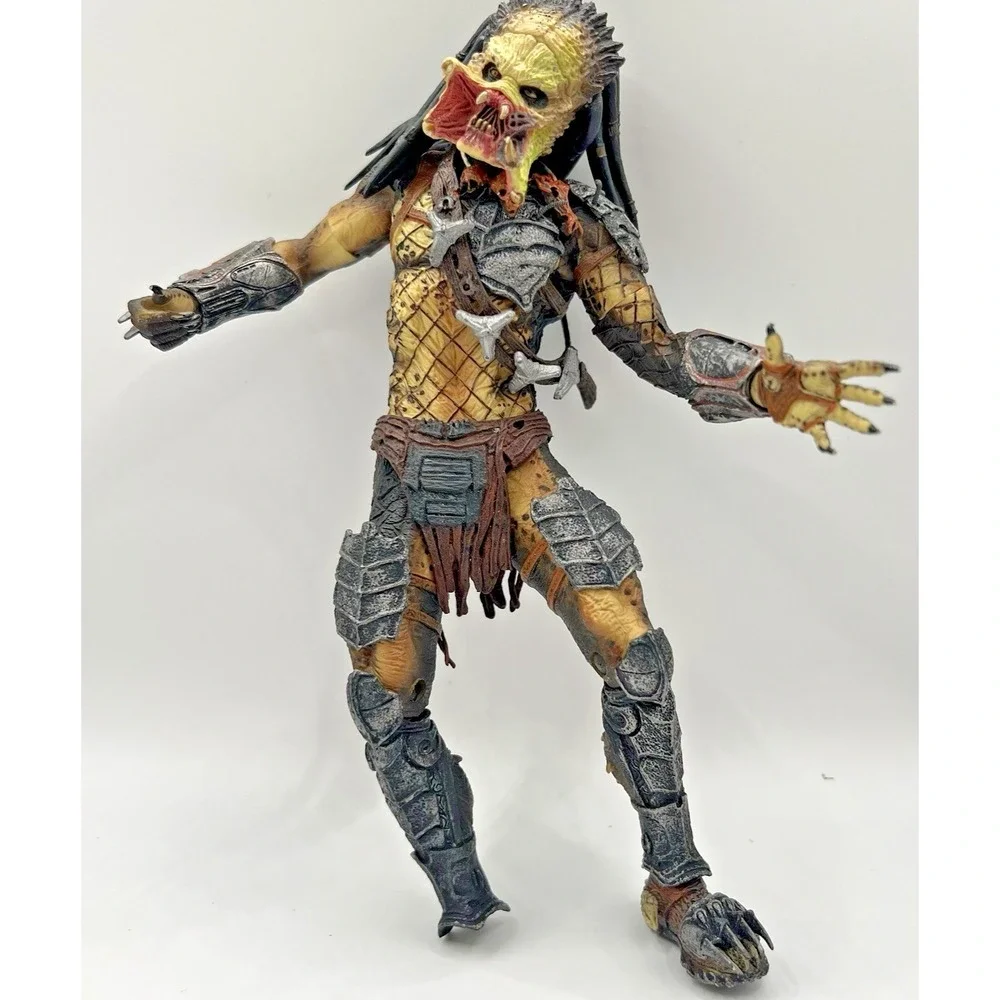 NECA AVP Requiem Unmasked Wolf Predator Figure Damaged Parts Repair 2008 Open
